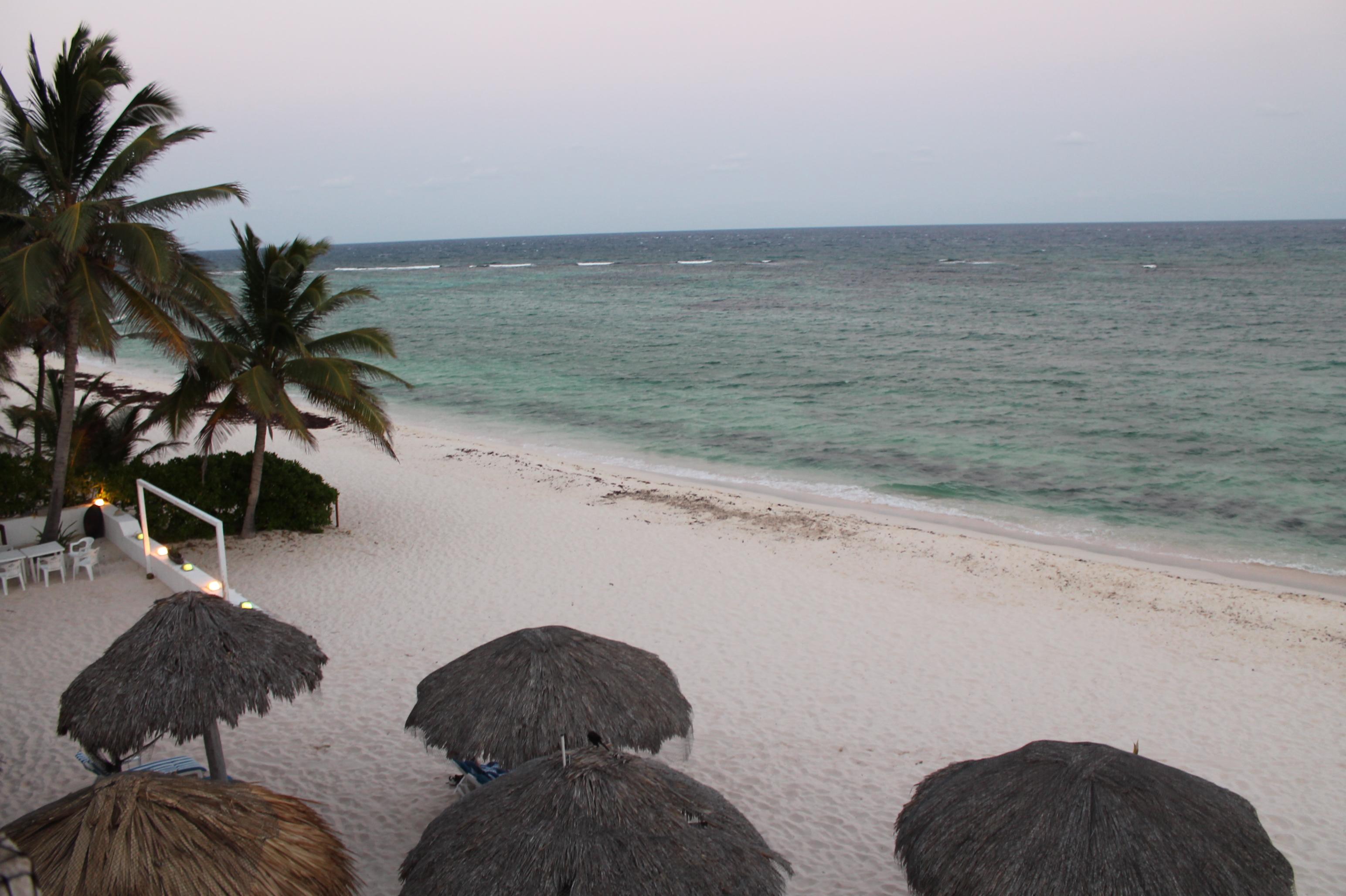 Aquatech Villas Derosa Resort Akumal Exterior photo