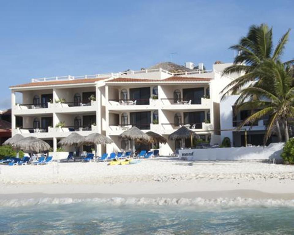 Aquatech Villas Derosa Resort Akumal Exterior photo