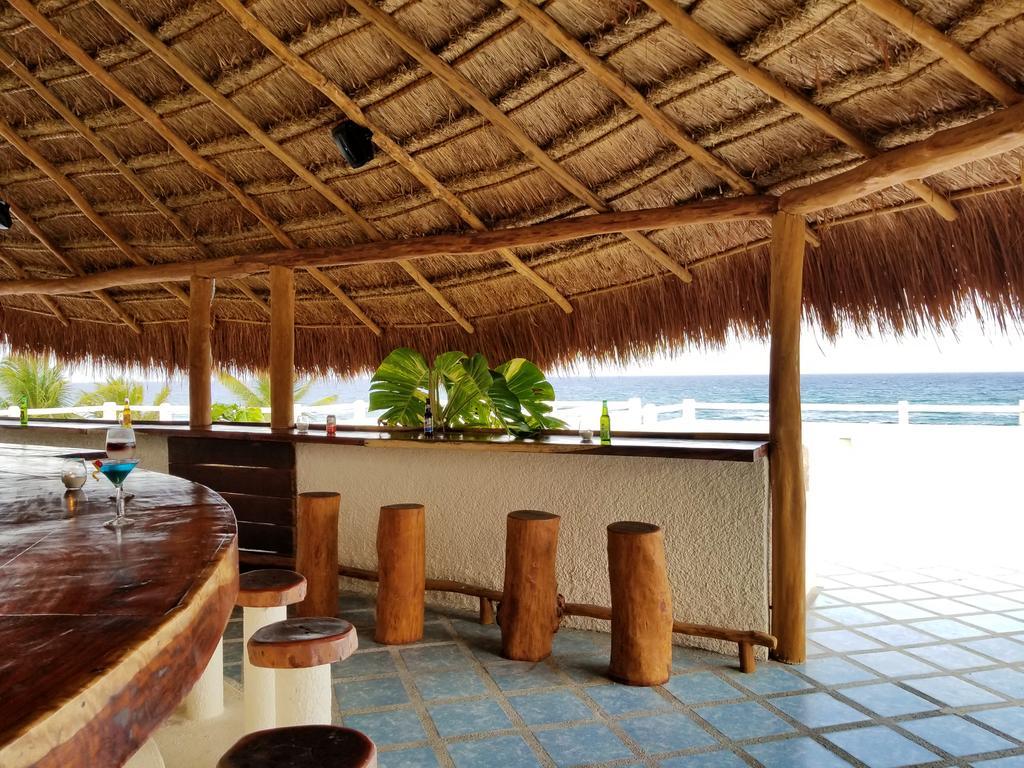 Aquatech Villas Derosa Resort Akumal Exterior photo